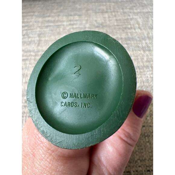 Vintage Hallmark Merry Miniature 1976 Santa Claus Figure Ornament No Box - Picture 3 of 4